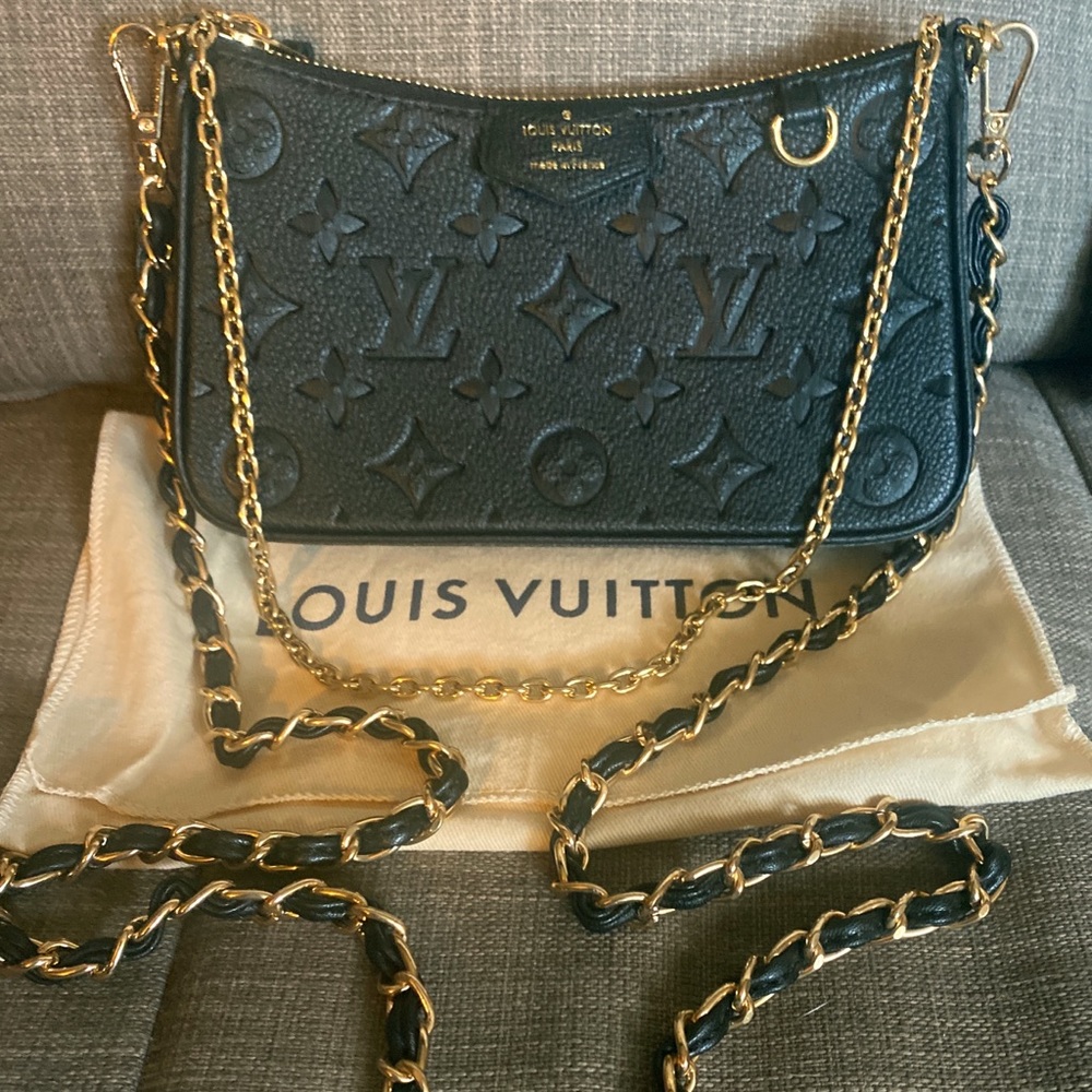 NFS LV Easy Pouch on Strap